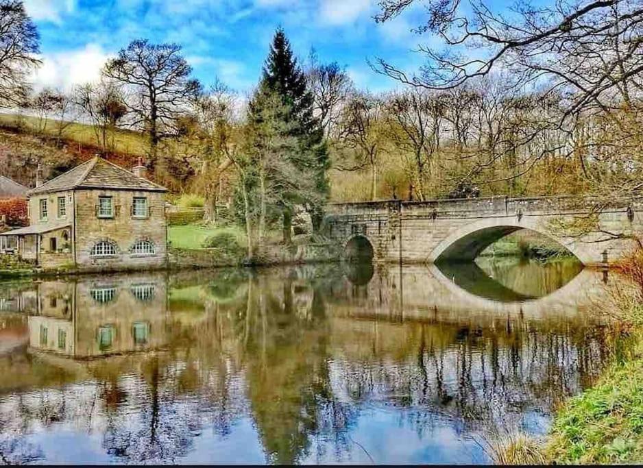 Gorgeous Cozy Cottage With A Heritage Feel, Walks, Pubs & Wood Burner Tideswell Extérieur photo