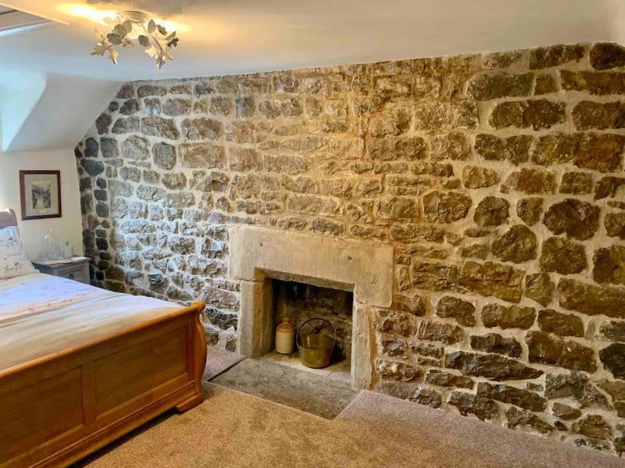 Gorgeous Cozy Cottage With A Heritage Feel, Walks, Pubs & Wood Burner Tideswell Extérieur photo